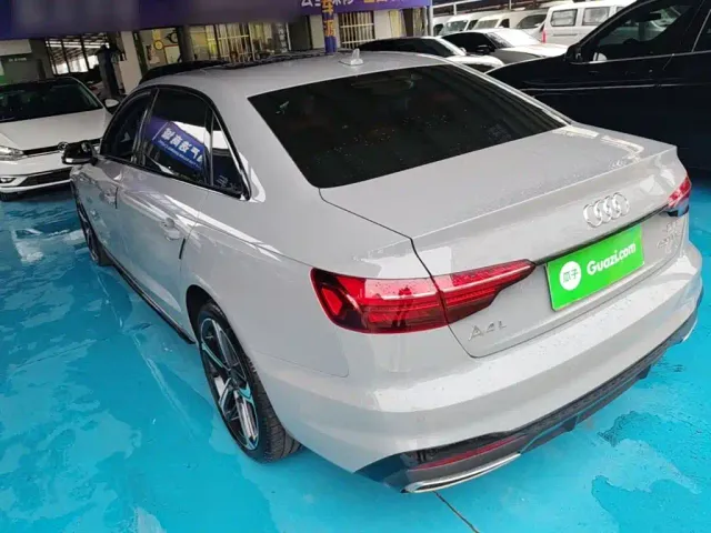 Audi A4L — Фото автомобиля 4