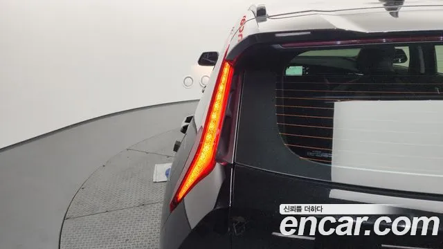 Kia Niro — Фото автомобиля 22