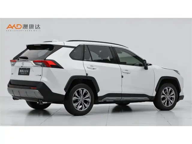Toyota RAV4 — Фото автомобиля 3