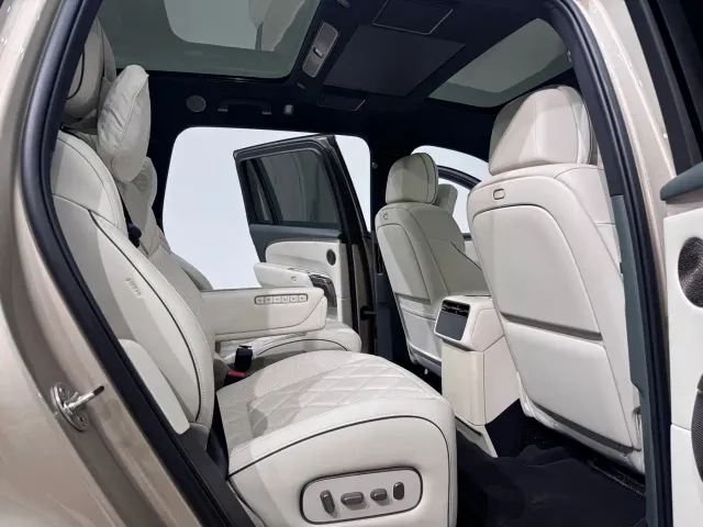 Li Auto L9 — Фото автомобиля 10