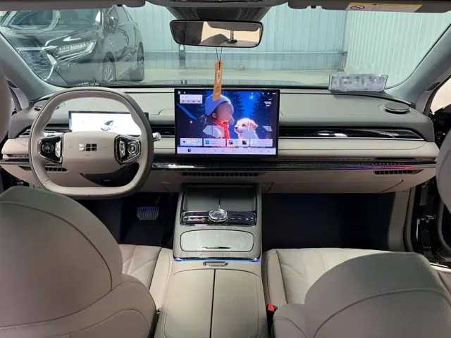 Geely Galaxy Xingyao 8 — Фото автомобиля 6