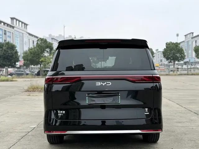 BYD Xia — Фото автомобиля 5