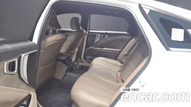 Kia K8 Hybrid — Фото автомобиля 18