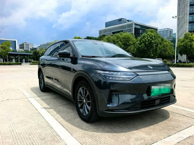 Leapmotor C11 — Фото автомобиля 3