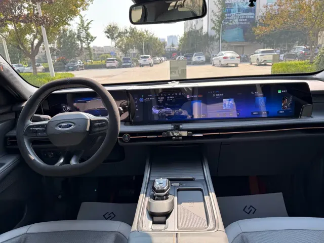 Ford Edge — Фото автомобиля 6