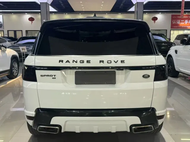 Land Rover Range Rover Sport — Фото автомобиля 9