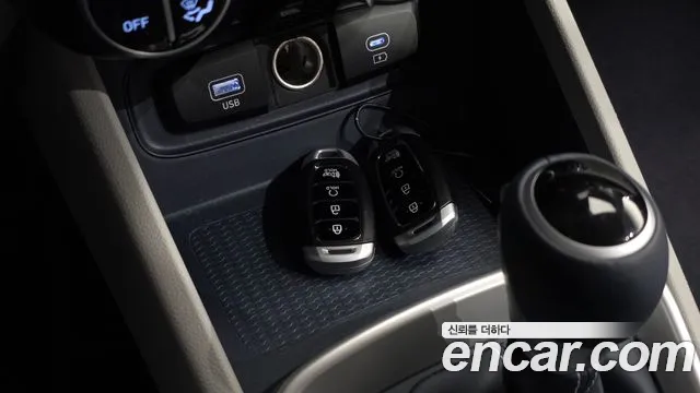 Hyundai Venue — Фото автомобиля 19