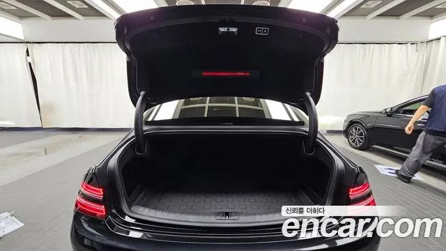Genesis G80 Бензин 2.5 турбо AWD — Фото автомобиля 17