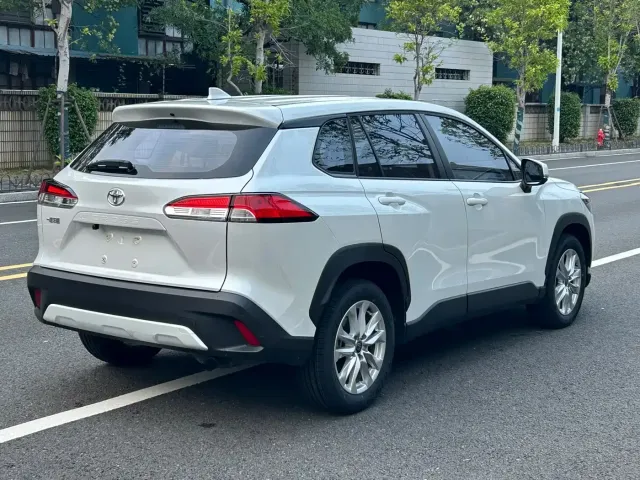 Toyota Corolla Cross — Фото автомобиля 9