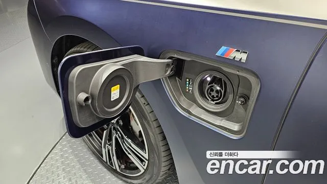 BMW 7-Series — Фото автомобиля 29