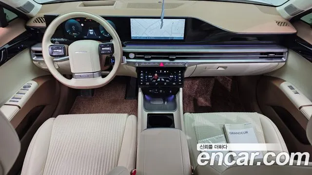 Hyundai Grandeur GN7 — Фото автомобиля 10