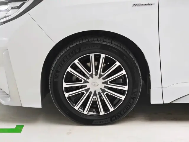 GAC Trumpchi M8 — Фото автомобиля 8