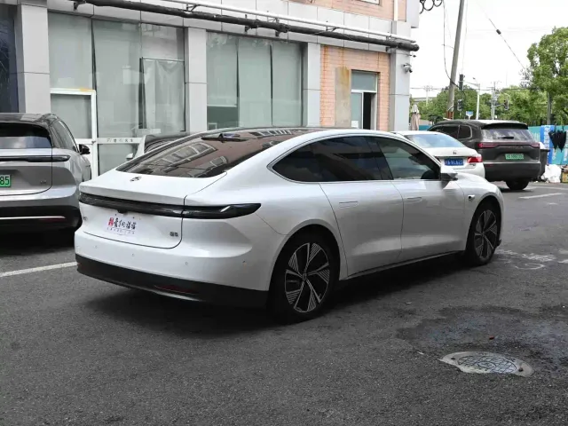 Nio ET7 — Фото автомобиля 5