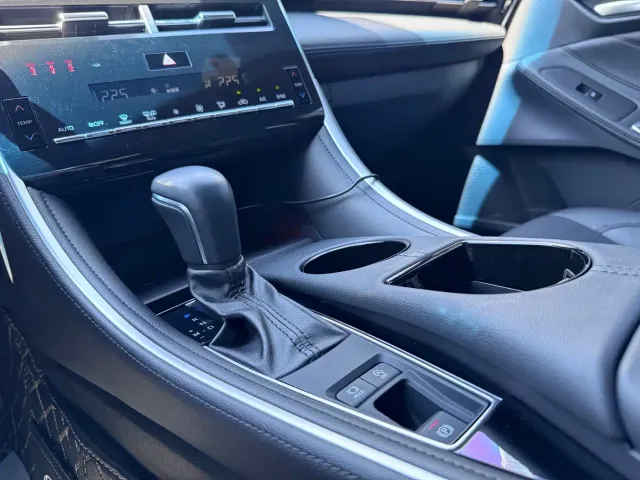 Toyota Avalon — Фото автомобиля 21