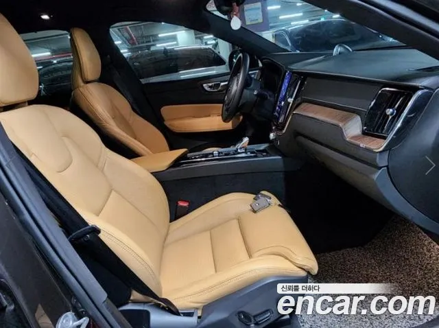 Volvo XC60 2nd Gen — Фото автомобиля 16