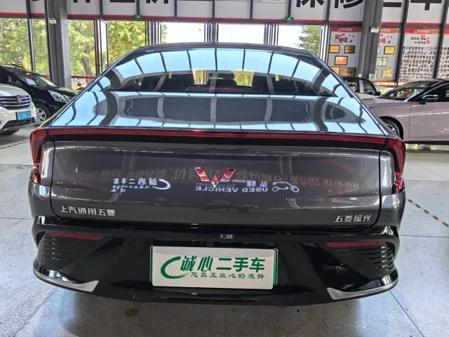 Wuling Starlight — Фото автомобиля 5