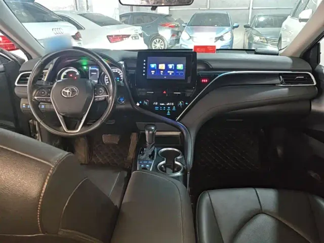 Toyota Camry — Фото автомобиля 9