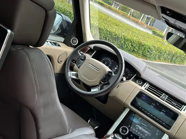 Land Rover Range Rover — Фото автомобиля 11
