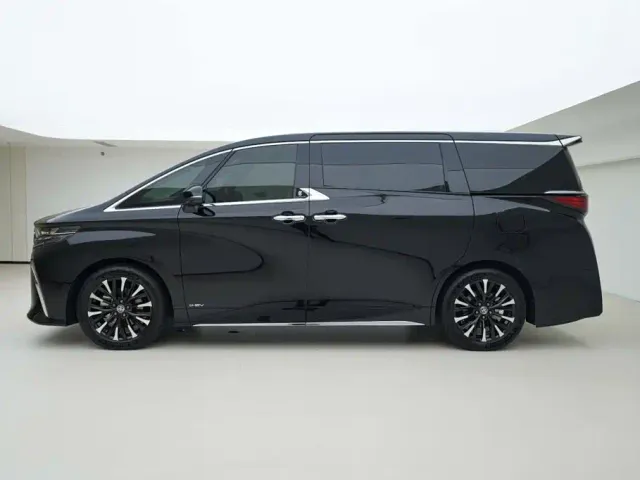 Toyota Alphard — Фото автомобиля 3
