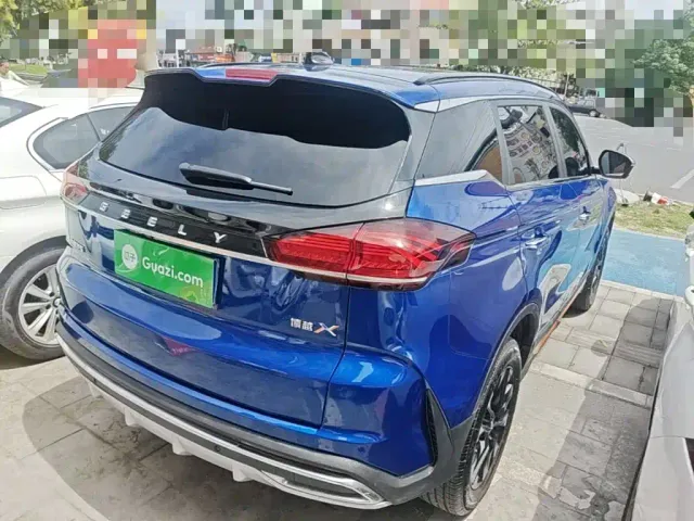 Geely Boyue — Фото автомобиля 4