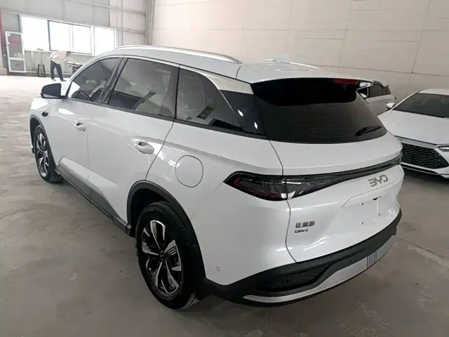 BYD Seal 05 DM-i — Фото автомобиля 4