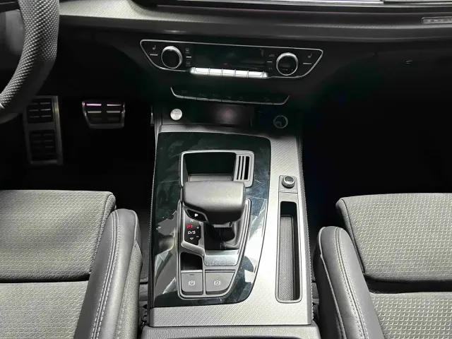 Audi Q5L Sportback — Фото автомобиля 16