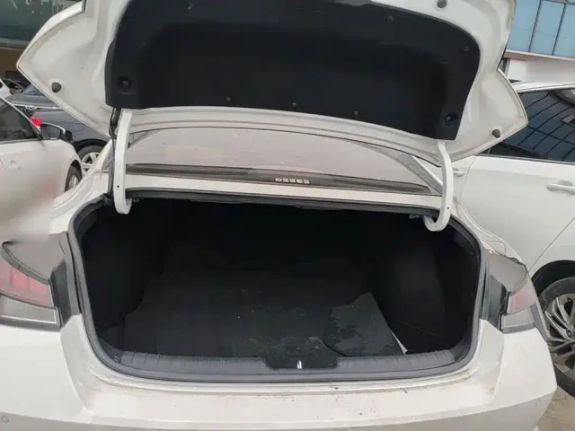 Hyundai Elantra — Фото автомобиля 18