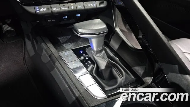 Hyundai Avante CN7 — Фото автомобиля 12