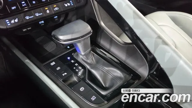 Hyundai Avante CN7 — Фото автомобиля 12