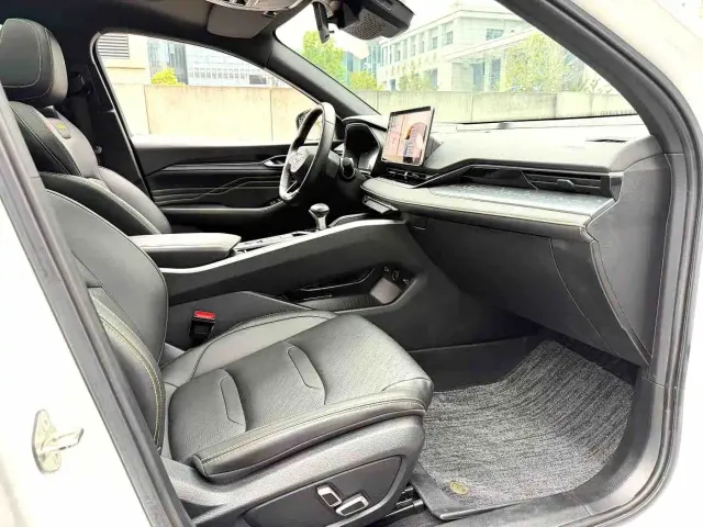 Geely Xingrui — Фото автомобиля 6