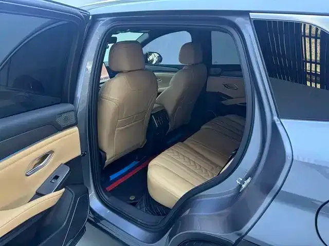 BYD Song L DM-i — Фото автомобиля 7