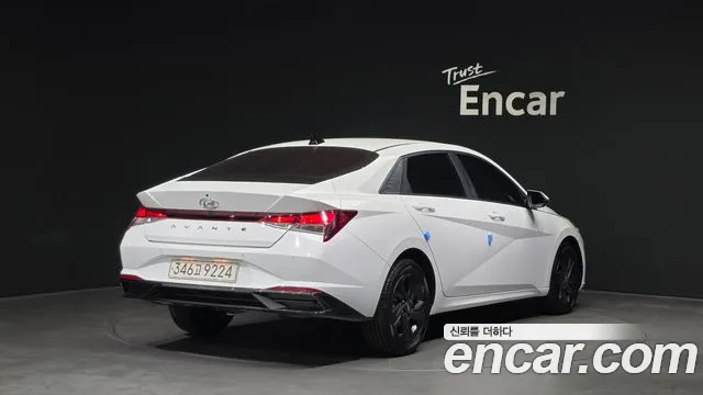 Hyundai AVANTE Avante (CN7) — Фото автомобиля 2
