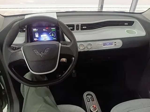 Wuling Hongguang Mini EV — Фото автомобиля 9