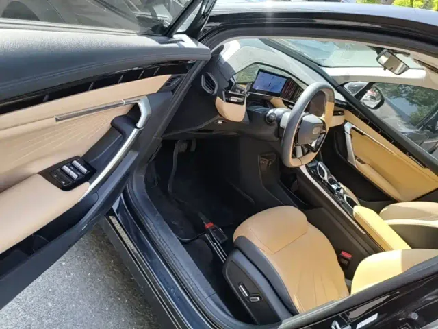 Geely Boyue L — Фото автомобиля 15