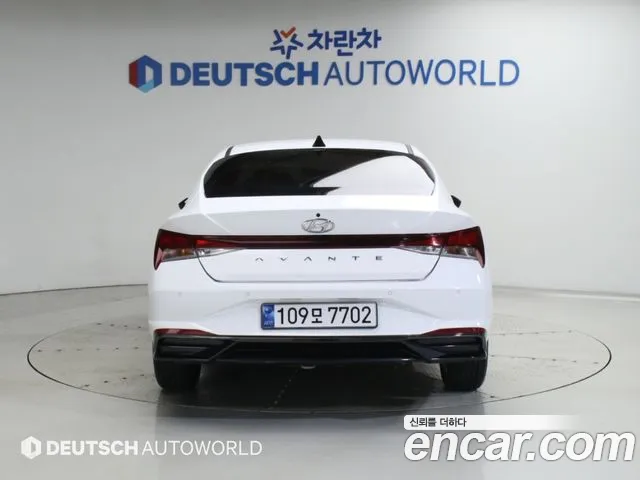 Hyundai Avante CN7 — Фото автомобиля 4