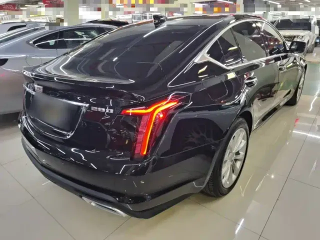 Cadillac CT5 — Фото автомобиля 6