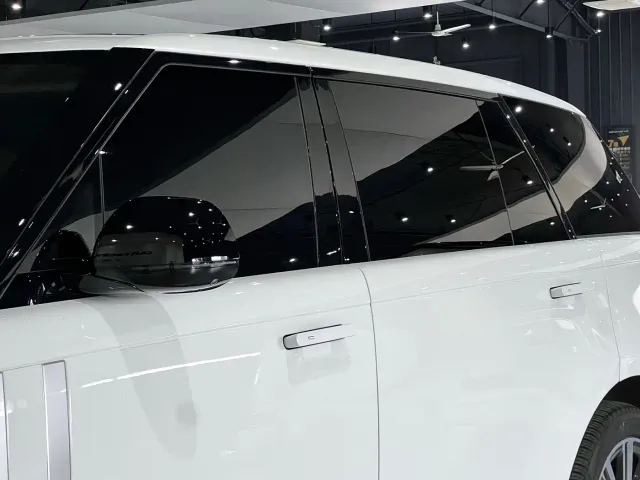 Land Rover Range Rover — Фото автомобиля 10