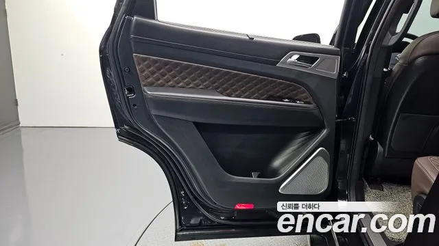 KGM Rexton New — Фото автомобиля 14