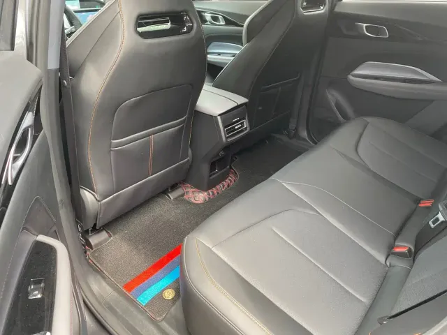 Changan Z6 — Фото автомобиля 9