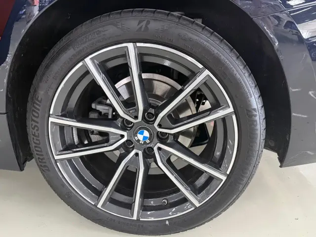 BMW 3 Series — Фото автомобиля 10