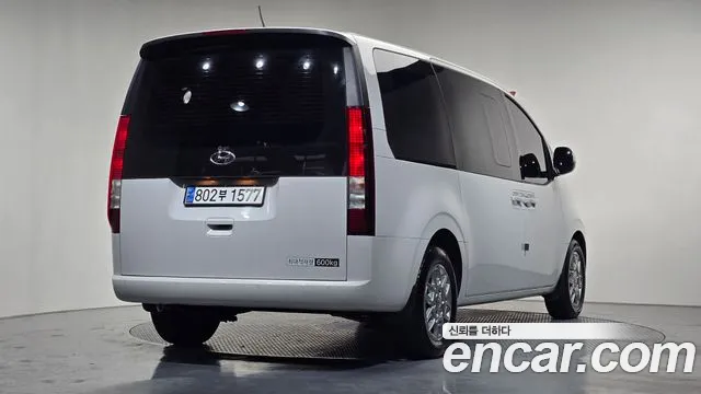 Hyundai Staria — Фото автомобиля 2
