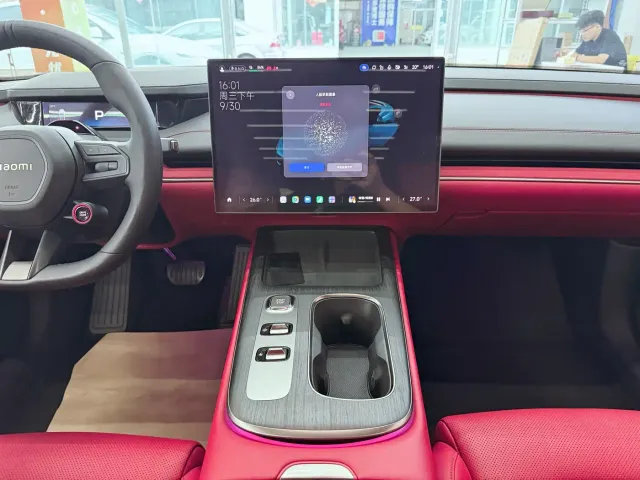Xiaomi SU7 — Фото автомобиля 13
