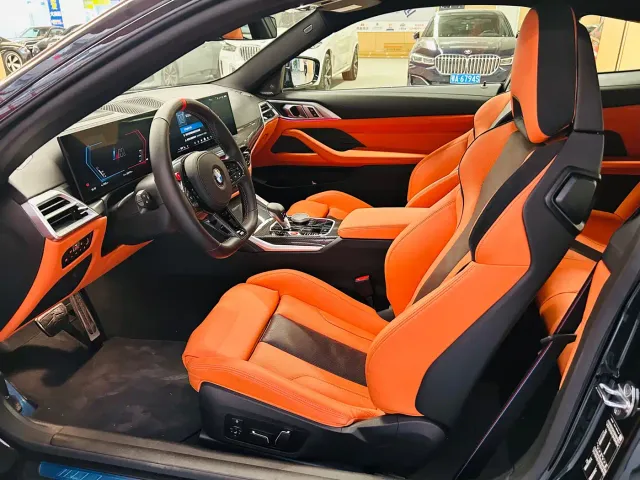 BMW M4 — Фото автомобиля 8