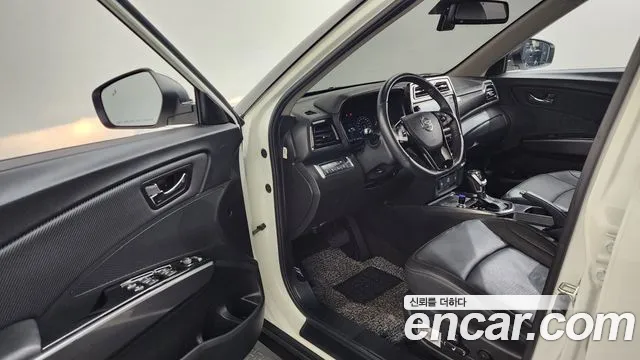 KG_Mobility_Ssangyong TIBOLI Very New Tivoli Бензин 1.5 2WD — Фото автомобиля 9