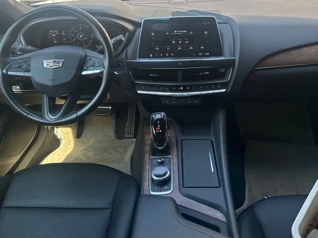 Cadillac CT5 — Фото автомобиля 10