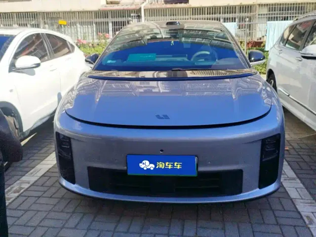 Li Auto i6 — Фото автомобиля 2