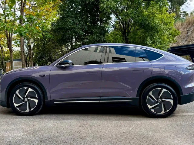 Nio EC6 — Фото автомобиля 11
