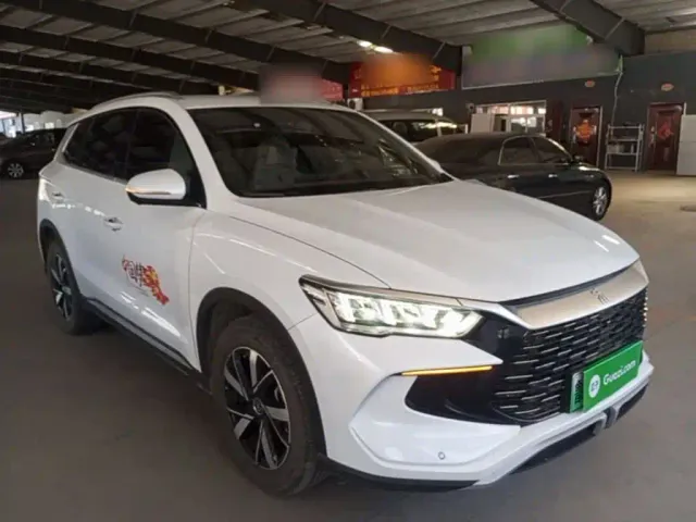 BYD Song Pro — Фото автомобиля 3