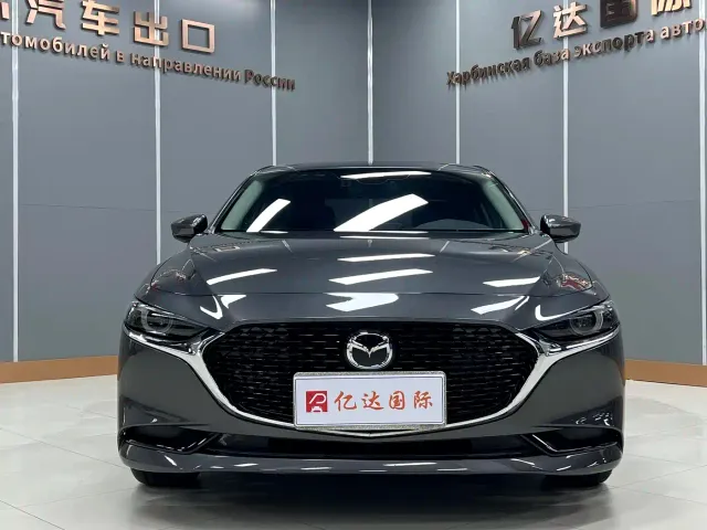 Mazda Axela — Фото автомобиля 2