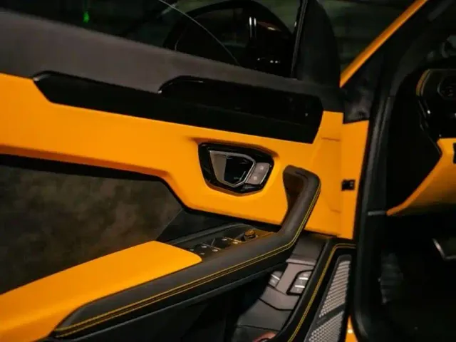 Lamborghini Urus — Фото автомобиля 5